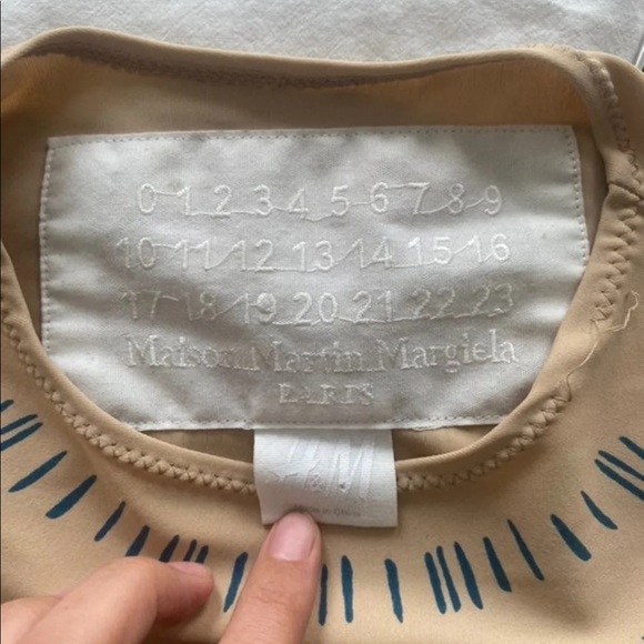 Maison Martin Margiela for H&M - Tromp L'Oeil Tattoo Top - Small - Circa 2012 - Picture 3 of 6